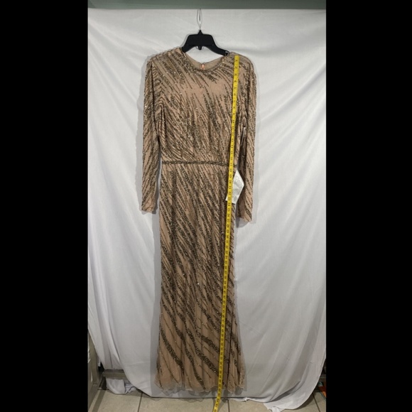 NEW Mac Duggal Beaded Long Sleeve Column‎ Gown in Mocha [SZ 6 ] - Picture 5 of 8